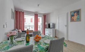 Beel Apartament w pierwszej linii brzegowej